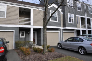 381 Waterview Rd, Bridgewater NJ  08807-2083 exterior