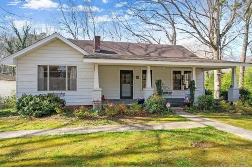 123 Clarks Bridge Rd, Gainesville, GA 30501-1465