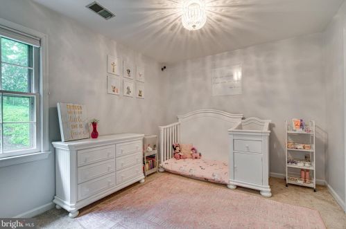 6263 Gentle Ln, Alexandria VA 22310-2260 exterior