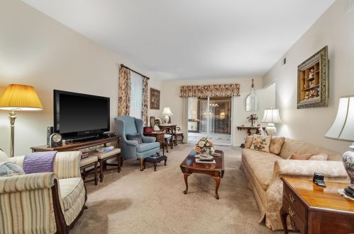 1044 Cedargate Dr, Saint Louis MO exterior