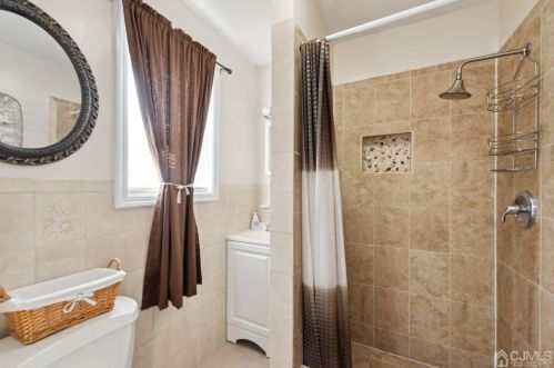 683 Johnstone St, Perth Amboy NJ 08861-3235 exterior