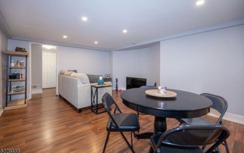 41 Madison Ave, Old Bridge NJ  08857-1278 exterior