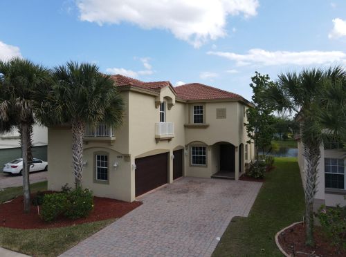 2213 Newport Is Blvd, Fort Pierce FL 34953-4378 exterior