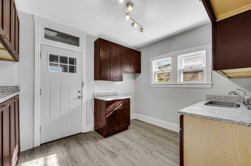 111 11 Ave, Broadview IL 60153-1959 exterior