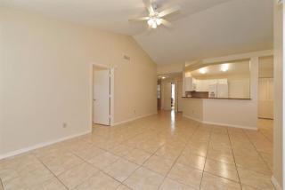 5473 Friarsway Dr, Tampa FL  33624-4164 exterior