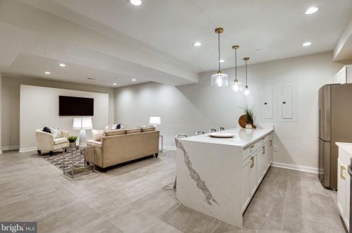 4913 Sherier Pl, Washington DC  20016-3319 exterior