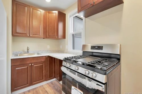 71 Albany Ave, New Britain CT 06053-3586 exterior