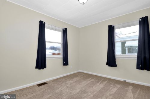 15 Downing Rd, Trenton NJ 08628-3207 exterior