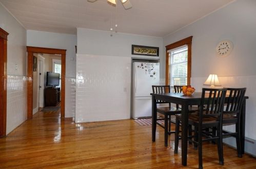 121 Hope Ave, Worcester MA 01603-2237 exterior