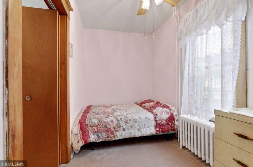 415 Arbor St, Saint Paul MN 55102-3511 exterior