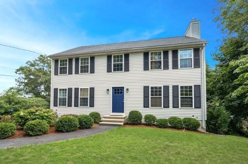 17 Griffin St, Methuen, MA 01844-2216