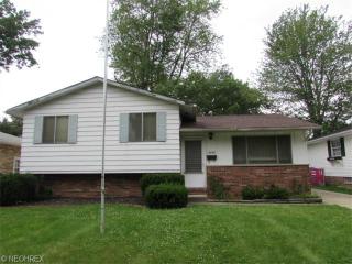 13998 Kathleen Dr, Cleveland, OH 44142-4034