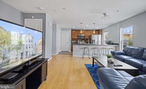 3923 Old Dominion Blvd, Alexandria VA 22305-1559 exterior