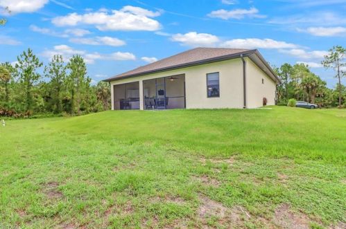 2080 14 Ave, Naples FL 34120-9091 exterior