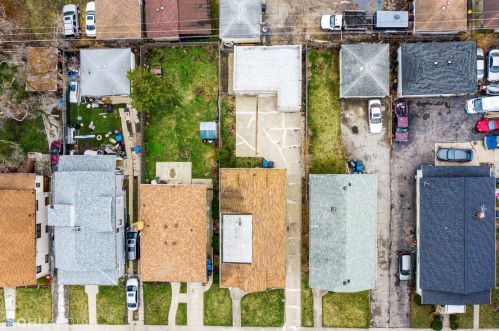 1921 2 Ave, Broadview IL 60153-3307 exterior