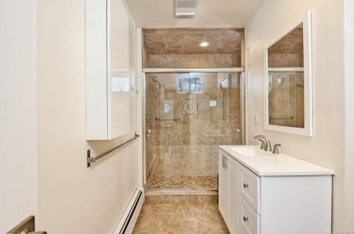 1 Long Pond Rd, Armonk NY 10504-2626 exterior