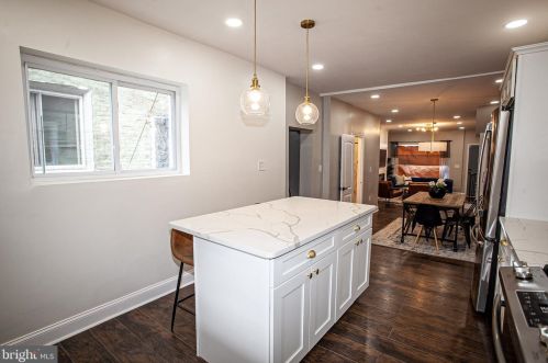 2022 21 St, Philadelphia PA 19145-2722 exterior