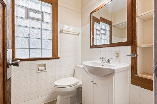 1968 83, Milwaukee WI 53213-2128 exterior