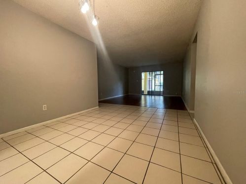 7524 Dolonita Dr, Tampa FL 33615-2452 exterior