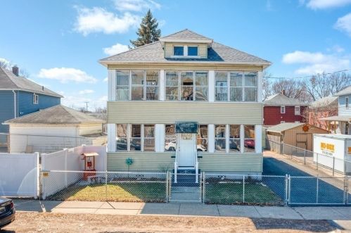 13 Bonner St, Chicopee MA 01013-1127 exterior