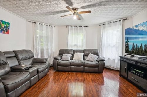 94 Rockland St, Paterson NJ  07501-2563 exterior