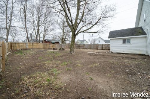 222 Leonard St, Belding MI  48809-1234 exterior