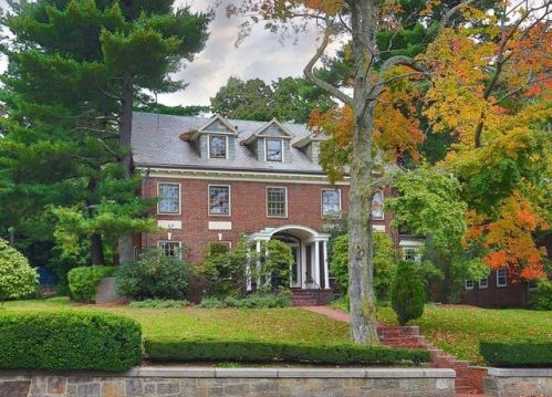 703 Boylston St, Brookline MA  02445-5742 exterior