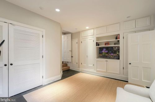 1812 24th St, Washington DC 20020-3422 exterior