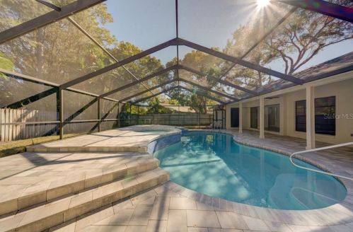 5012 Barrowe Dr, Tampa FL 33624-2593 exterior