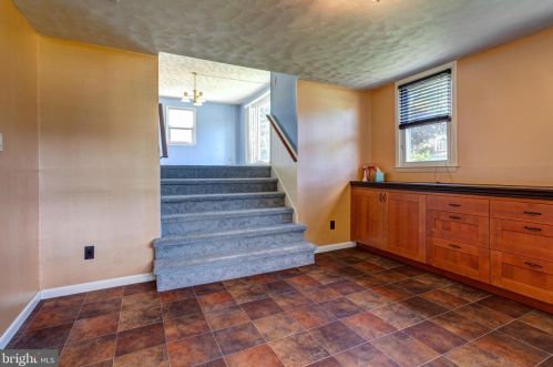 430 Gdn Ln, Chester PA exterior