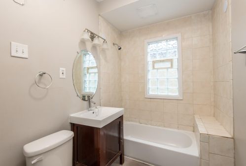 4746 36th St, Milwaukee WI  53209-5942 exterior