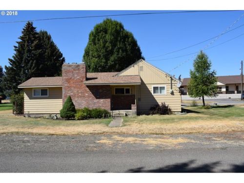 290 7th Ave, Elgin, OR 97827-9698