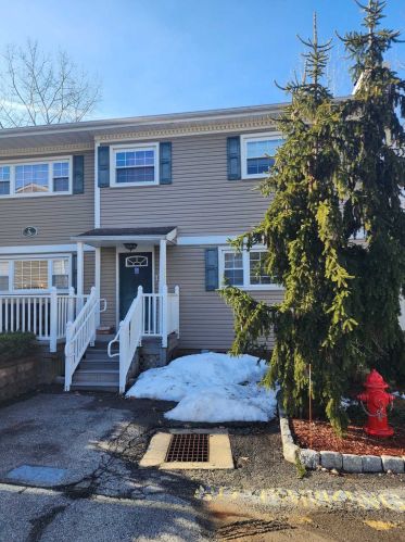 375 Salt Point Tpke, Poughkeepsie NY 12603-1053 exterior