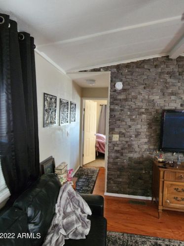 18214 2nd St, Phoenix AZ  85022-1006 exterior