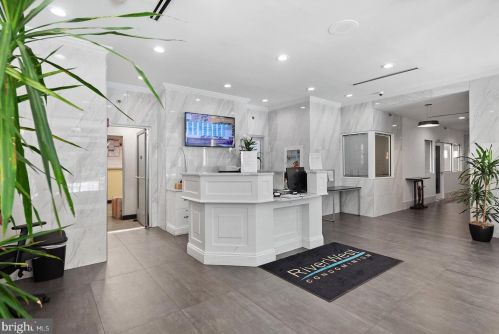 2101 Chestnut St, Philadelphia PA  19103-3197 exterior