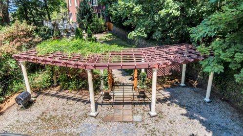 50 Hooper Ave, Atlantic Highlands NJ  07716-1537 exterior