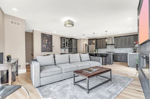 5112 Stanton Ave, Pittsburgh PA  15201-2580 exterior