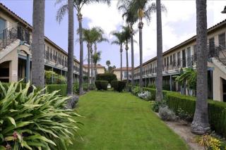 4811 Slauson Ave, Los Angeles CA  90056-5604 exterior