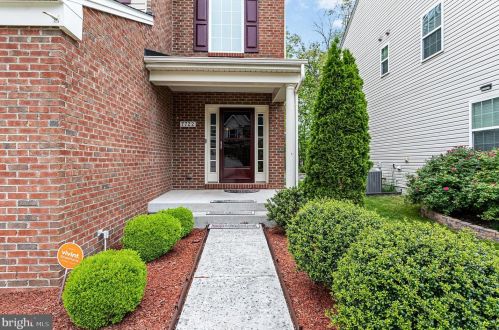 7722 Hollins Chapel Ct, Glen Burnie MD 21060-8396 exterior