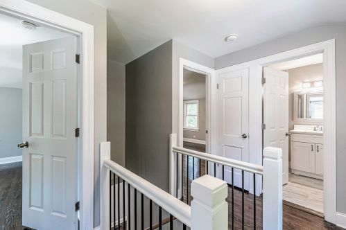 2121 77th Ct, Chicago IL  60707-3017 exterior