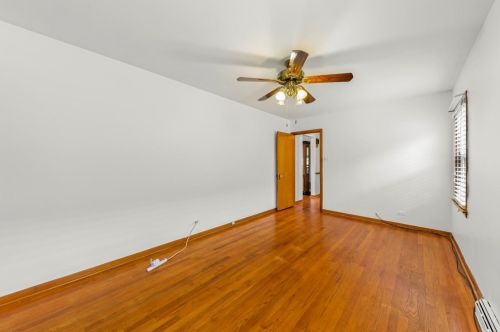 11643 Campbell Ave, Chicago IL 60655-1530 exterior