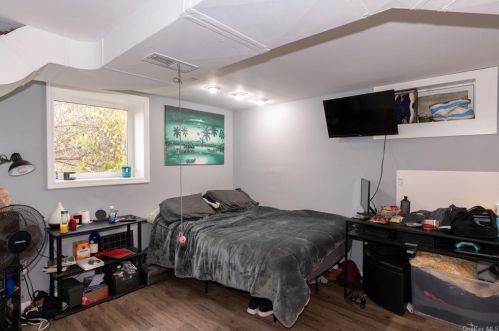 27 Peacock Ln, Poughkeepsie NY exterior