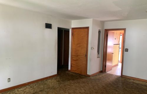 5634 40th St, Milwaukee, WI 53209-3906