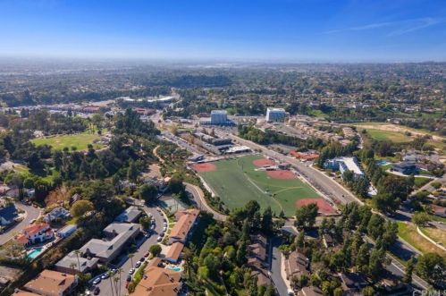 707 Miramar Dr, Fullerton CA 92831-1929 exterior