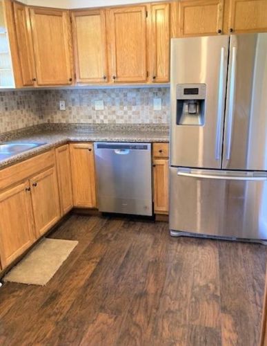 230 Camfield St, Pittsburgh PA 15210-3218 exterior