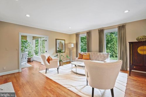 624 Live Oak Dr, Mc Lean VA 22101-1563 exterior