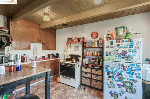 2030 Essex St, Berkeley CA 94703-2562 exterior