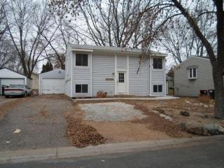 112521 Ramsey Ct, Chaska, MN 55318-3508