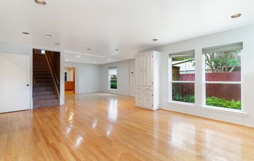 10525 Berry Knoll Dr, Dallas TX  75230-4273 exterior