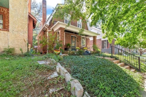 1032 Yale Ave, Saint Louis MO 63117-1823 exterior